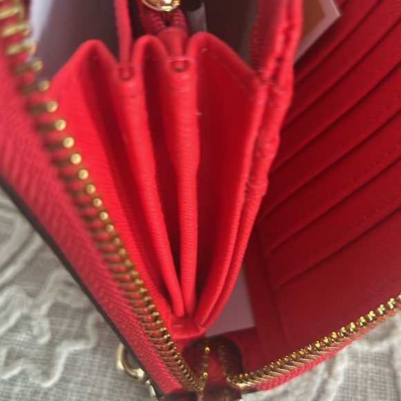 Michael Kors NWT Embossed Leather Large Travel Continental Wallet/Wristlet - Picture 14 of 16